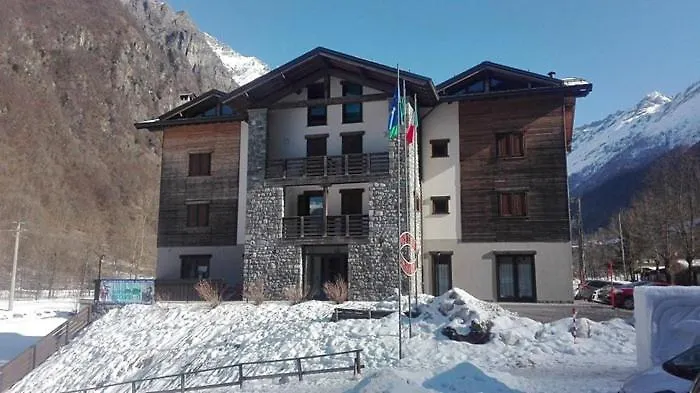 Casa Corti Ristorante Bergamo אכסניה